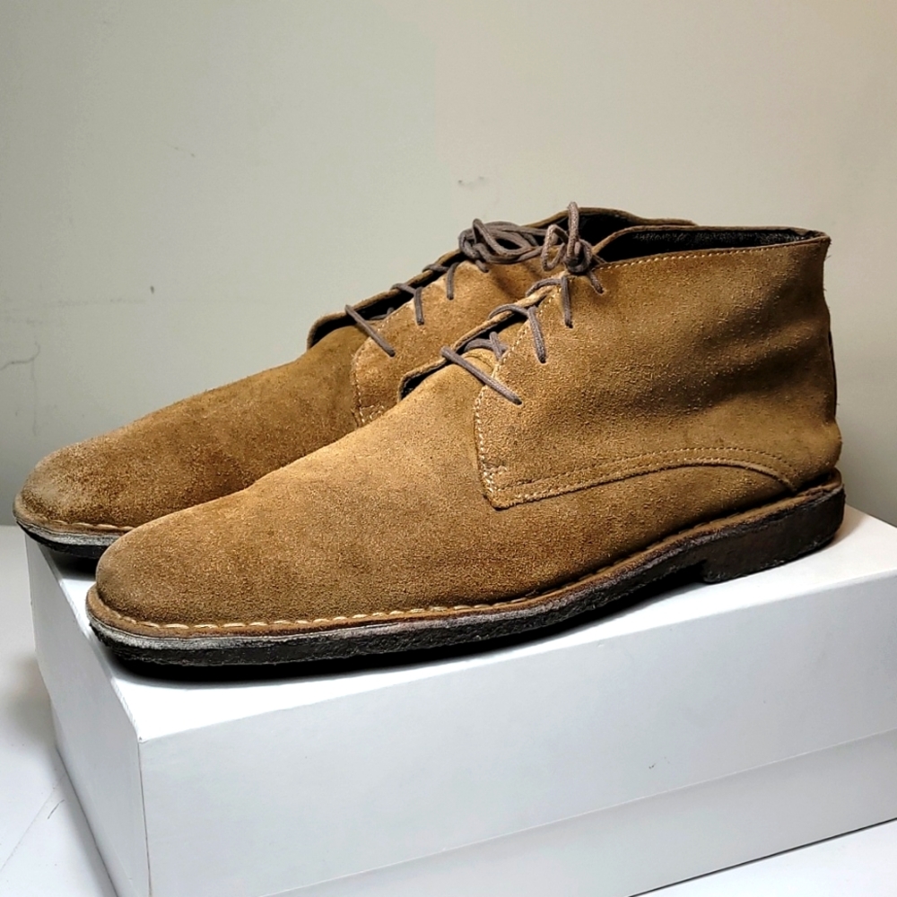 Johnston & Murphy tan suede chukka boots size 12M